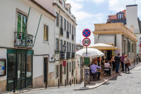 B1 BAIRRO ALTO - BICA Central Spacious Bright